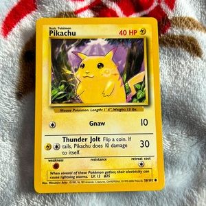 1995, 96, 98 Nintendo Creatures Pikachu 58/102